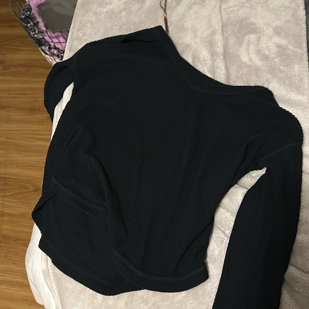 Hollister sweater